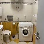 A&a * マカルスカ